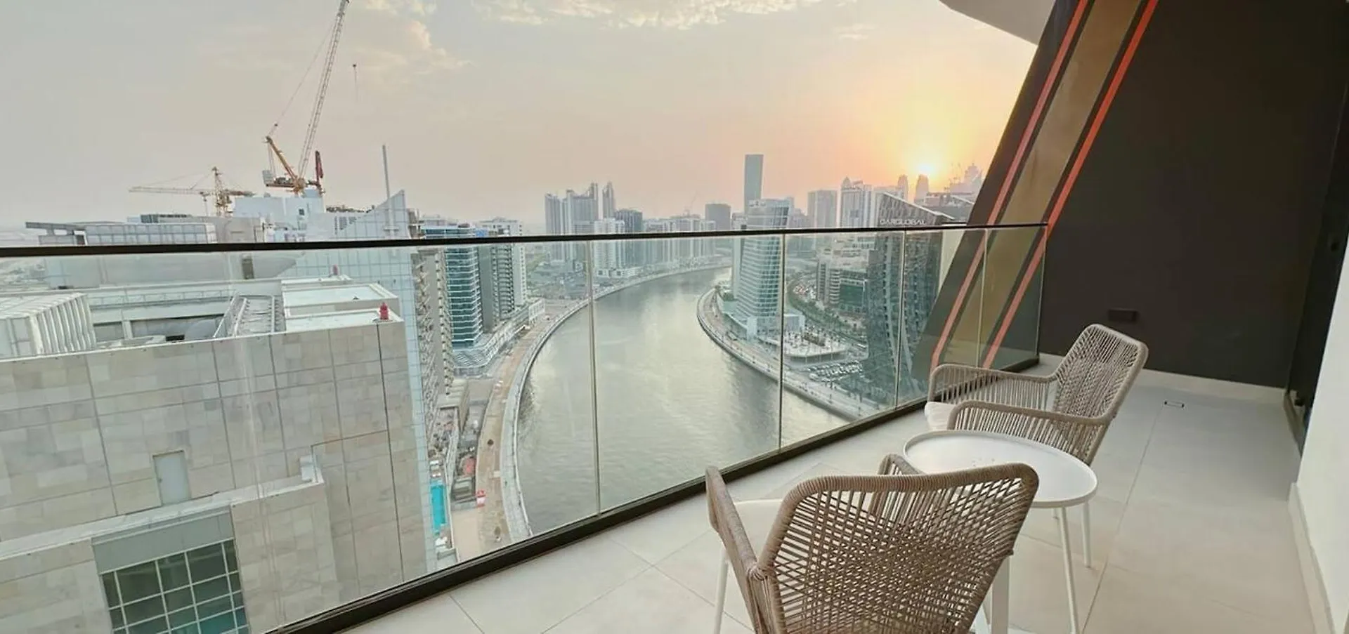 Premium 2Br Apartment With Burj Khalifa View ドバイ 0*,  アラブ首長国連邦